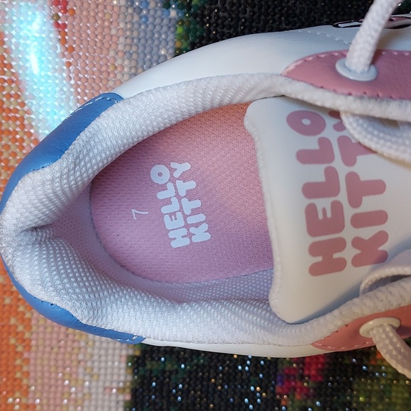 Womens Hello Kitty Casual Court Sneakers - Picture 9 of 10